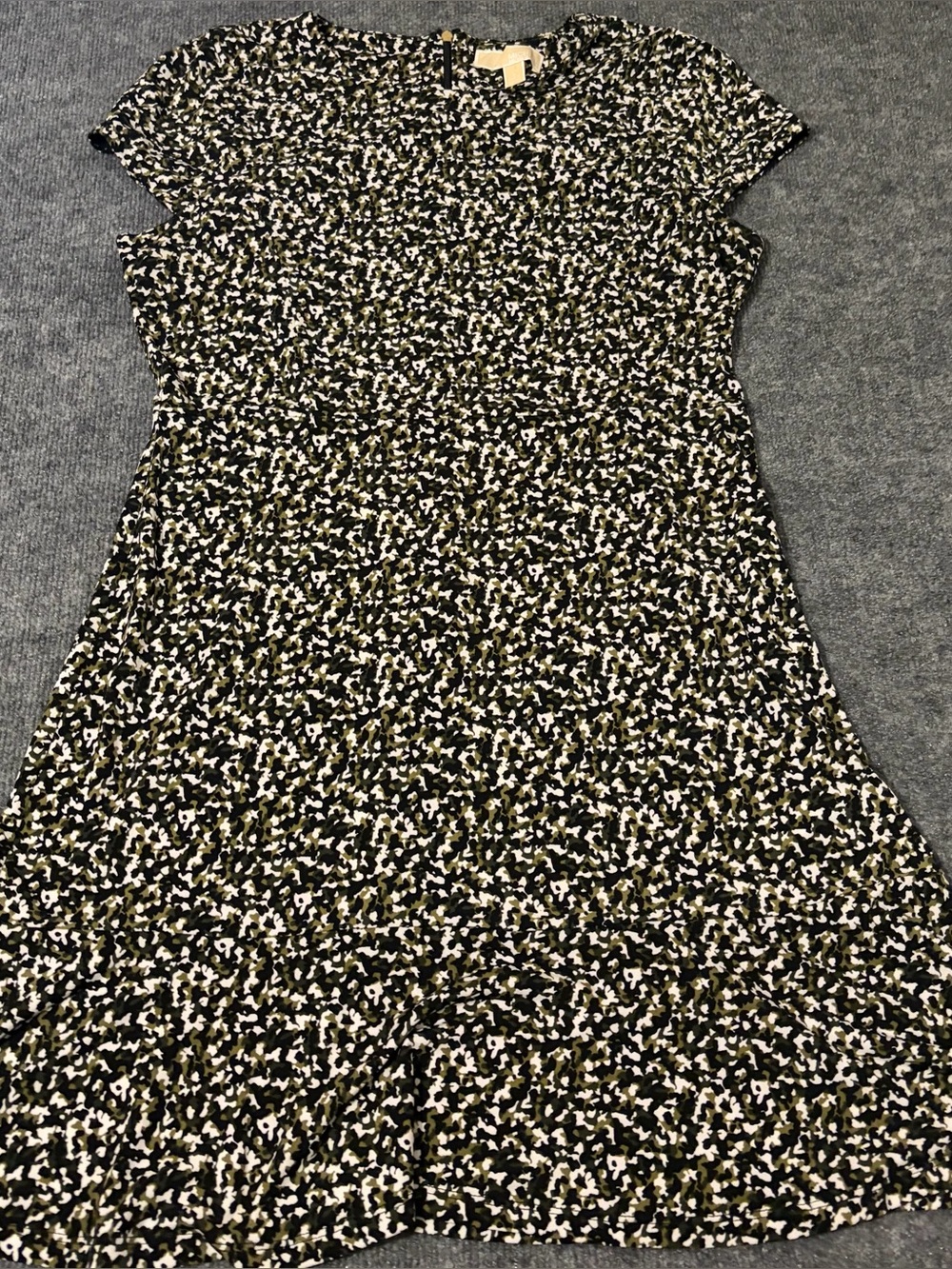 Michael Kors Pebble Camo Black/White/Olive Abstract Print Dress Size Large